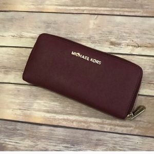 MICHAEL KORS MERLOT WALLET